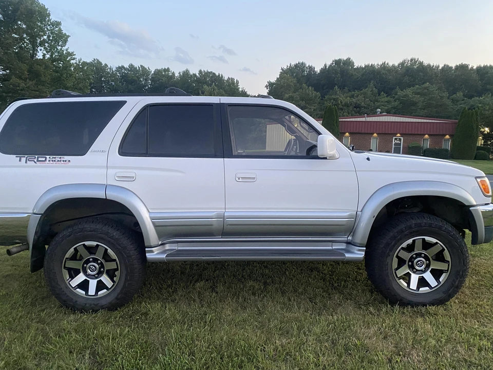 1998 Toyota 4Runner 3rd Gen - Image 14 of 31