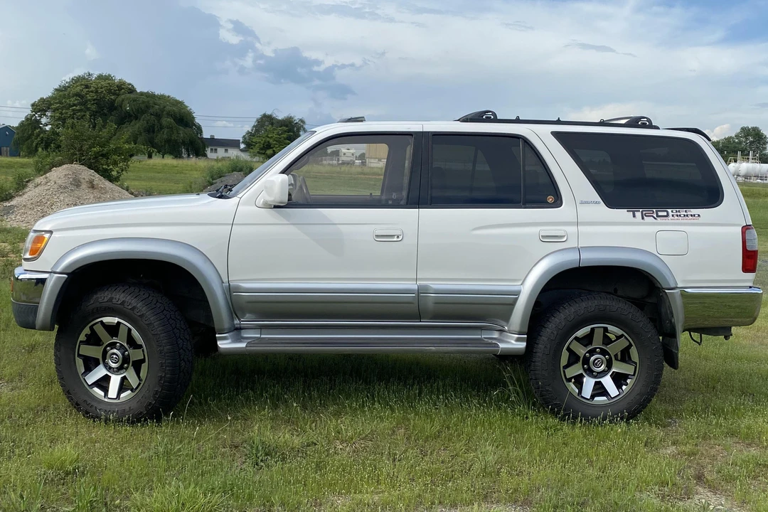 1998 Toyota 4Runner 3rd Gen - Image 3 of 31