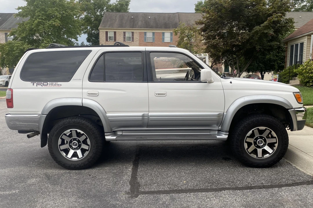 1998 Toyota 4Runner 3rd Gen - Image 4 of 31