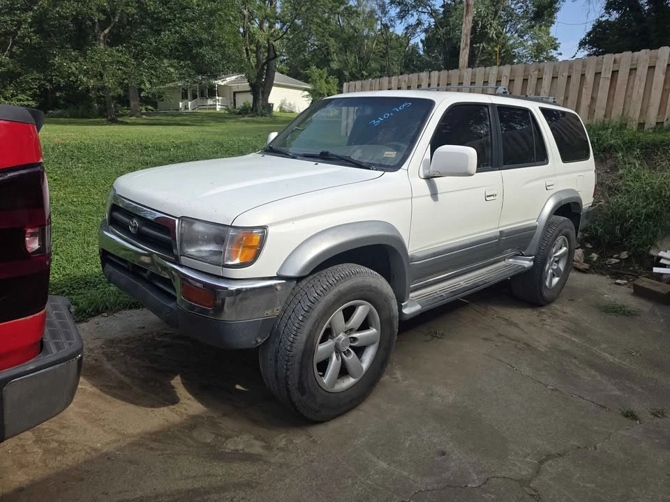 1998 Toyota 4Runner 3rd Gen - Image 2 of 2