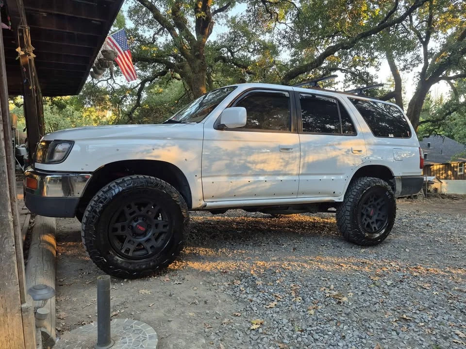 1998 Toyota 4Runner 3rd Gen - Image 2 of 10