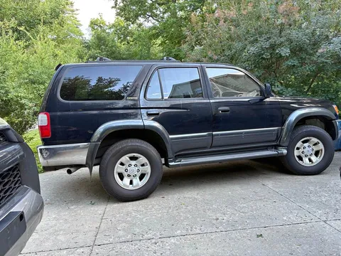 1998 Toyota 4Runner Limited Sport Utility 4D