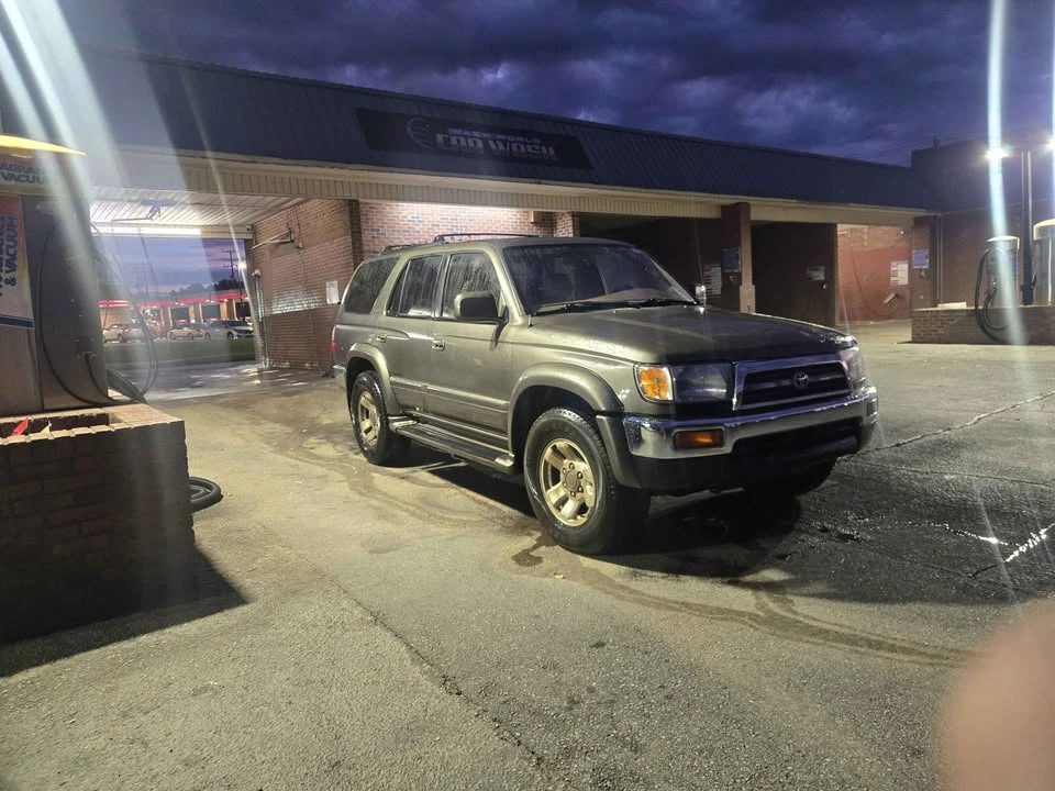 1998 Toyota 4Runner 3rd Gen - Image 2 of 10