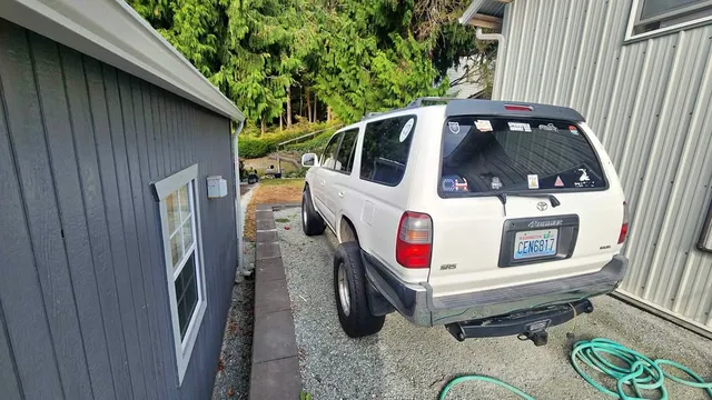 1998 Toyota 4Runner Limited Sport Utility 4D
