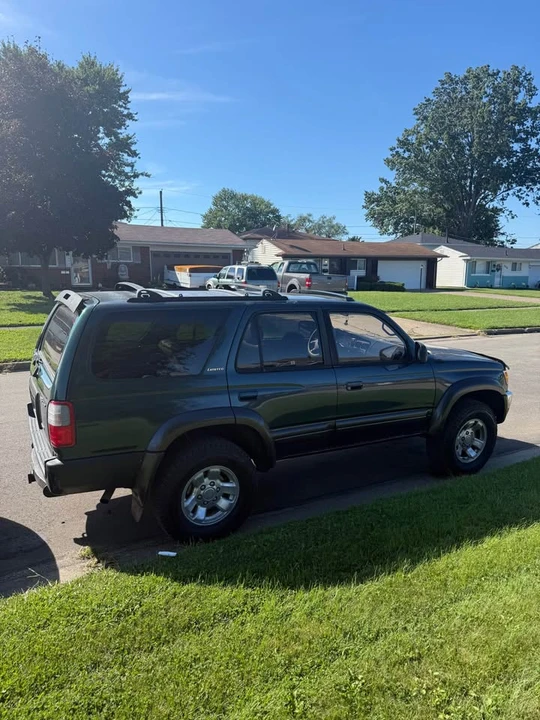 1998 Toyota 4Runner 3rd Gen - Image 2 of 9