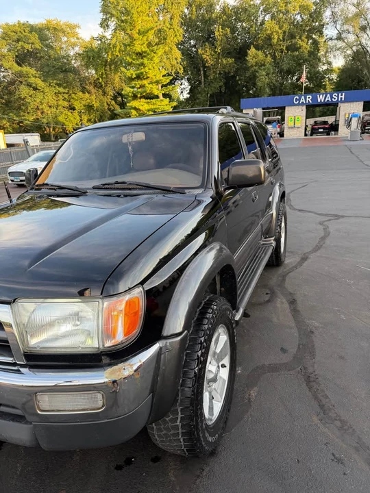 1998 Toyota 4Runner 3rd Gen - Image 2 of 9