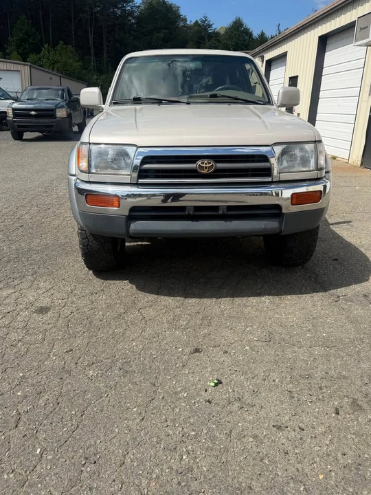 1998 Toyota 4Runner 3rd Gen - Image 2 of 11