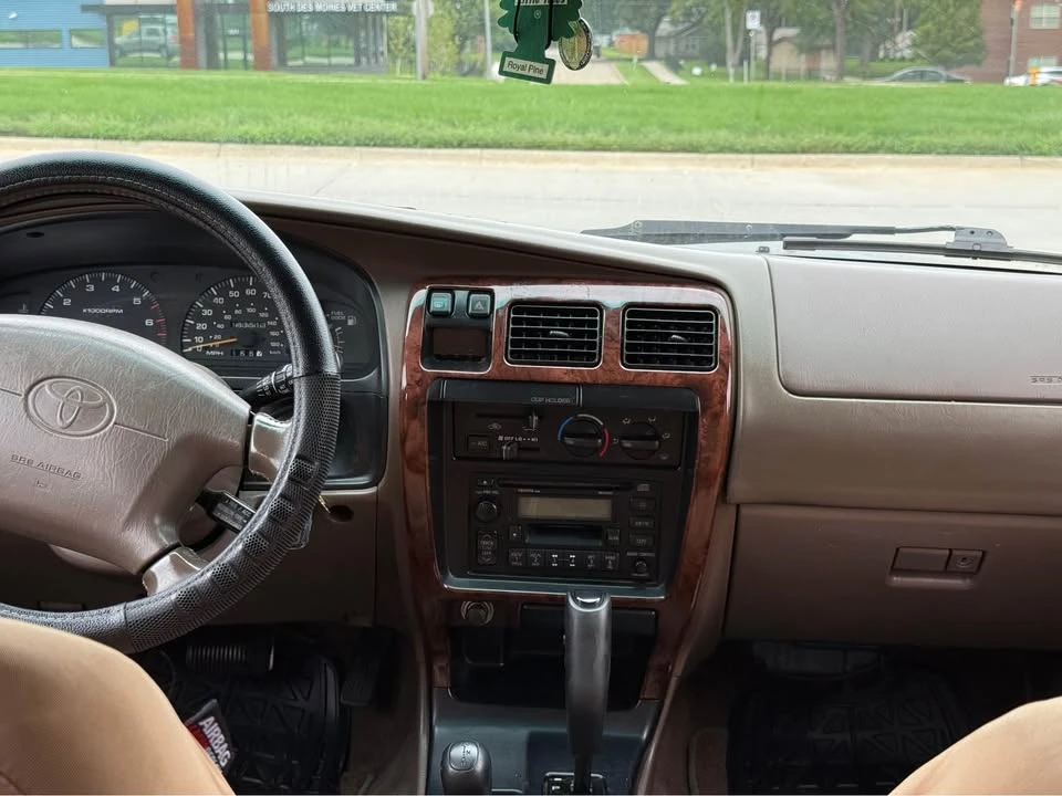 1998 Toyota 4Runner 3rd Gen - Image 7 of 11