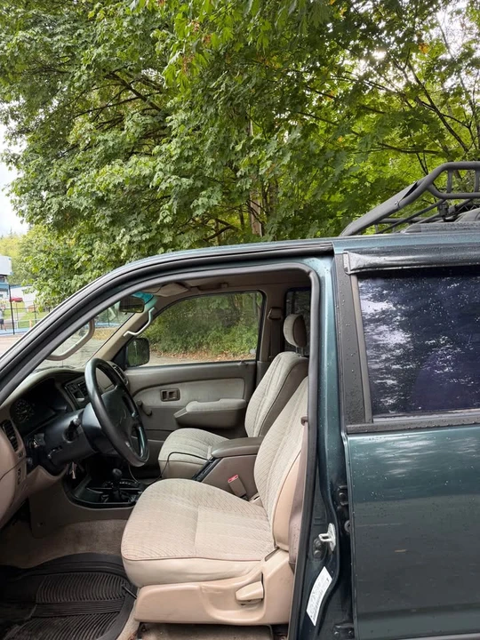 1998 Toyota 4Runner 3rd Gen - Image 9 of 16