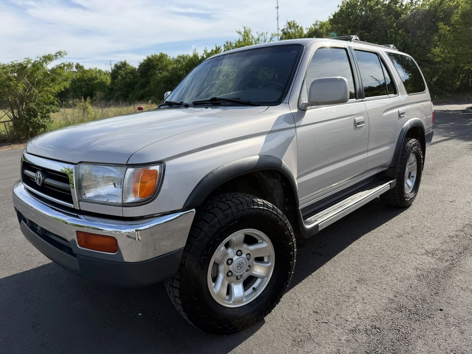 1998 Toyota 4Runner 3rd Gen - Image 2 of 31