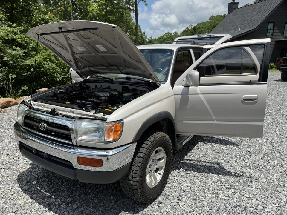 1998 Toyota 4Runner 3rd Gen - Image 9 of 31