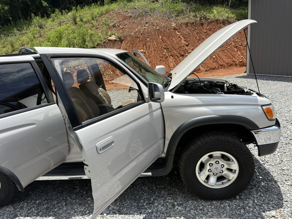 1998 Toyota 4Runner 3rd Gen - Image 11 of 31