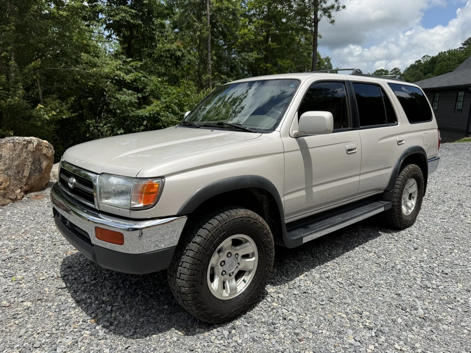 1998 Toyota 4Runner 3rd Gen - Image 3 of 31