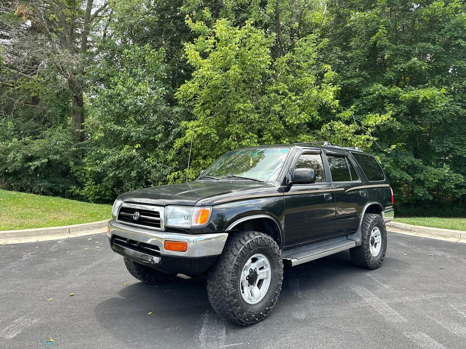 1998 Toyota 4Runner 3rd Gen - Image 10 of 31