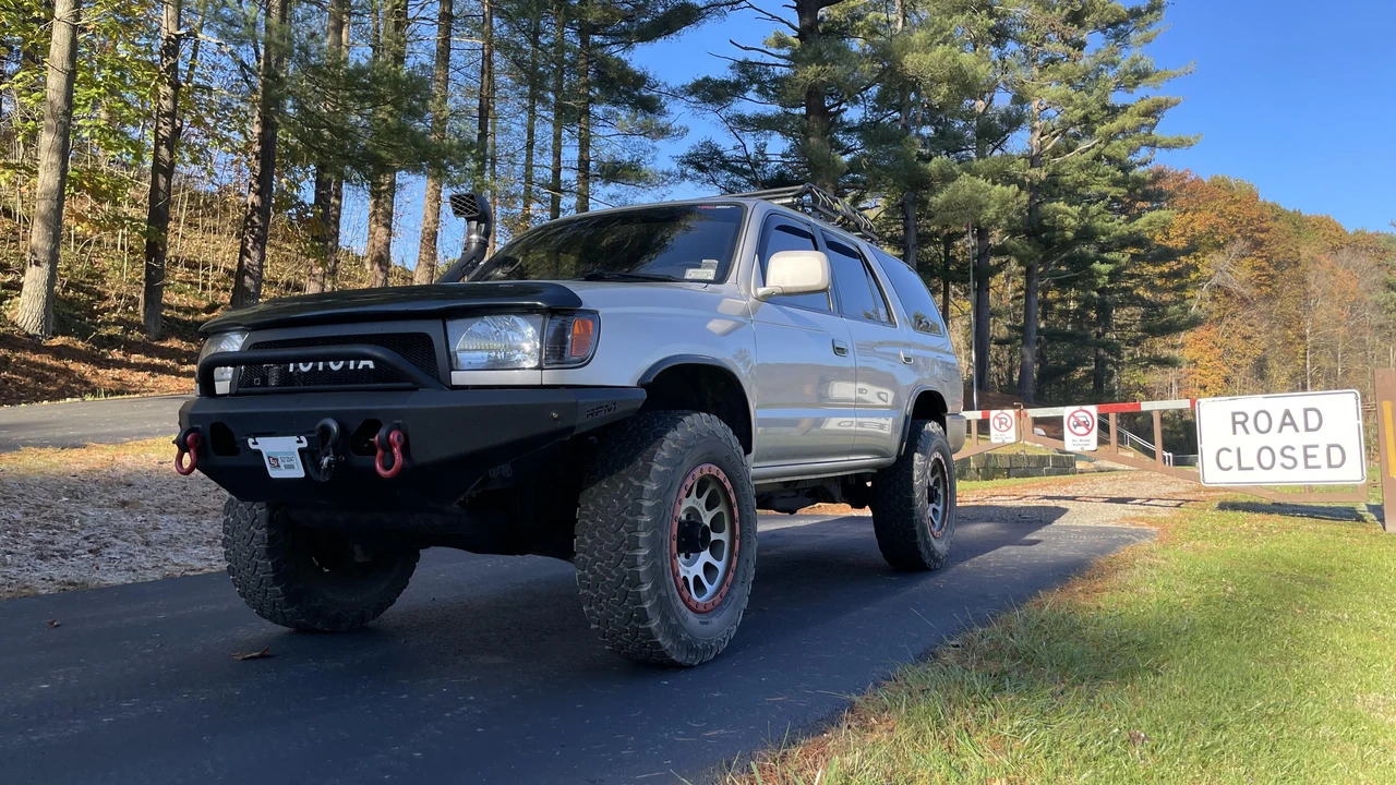 1998 Toyota 4Runner 3rd Gen - Image 9 of 31