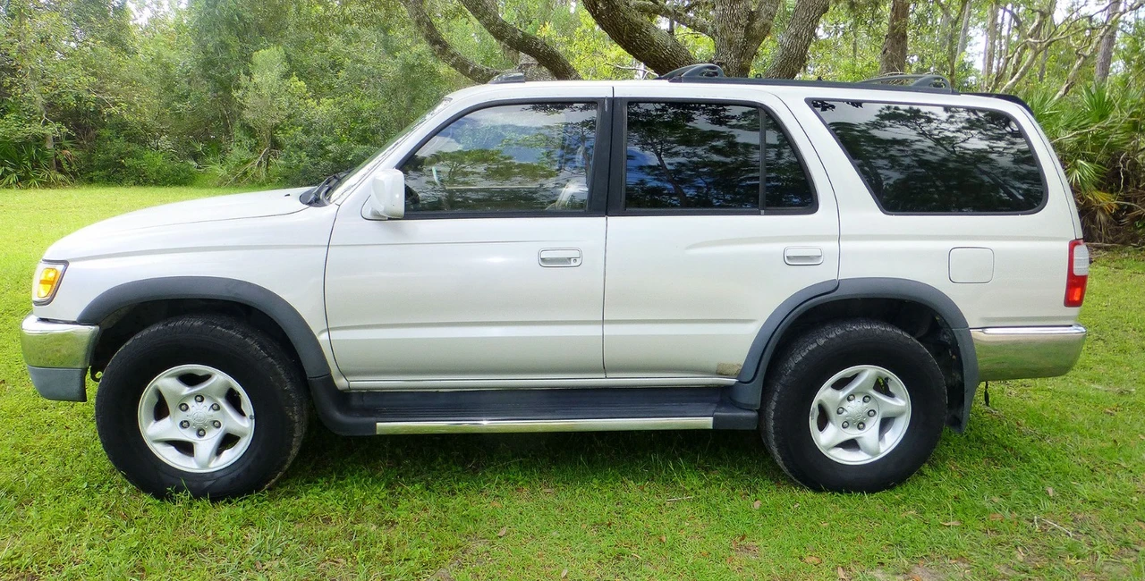1998 Toyota 4Runner 3rd Gen - Image 2 of 20