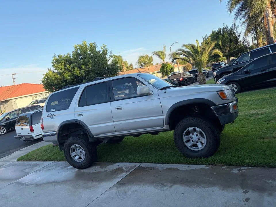 1998 Toyota 4Runner 3rd Gen - Image 2 of 9