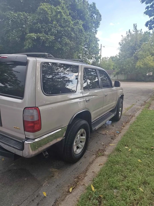 1998 Toyota 4Runner 3rd Gen - Image 10 of 13