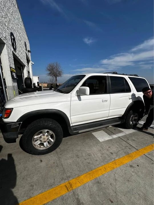 1998 Toyota 4Runner 3rd Gen - Image 2 of 16