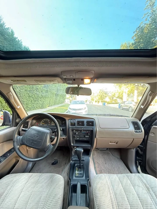 1998 Toyota 4Runner 3rd Gen - Image 9 of 18