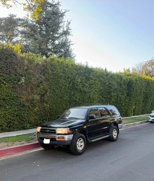 1998 Toyota 4Runner 3rd Gen - Image 2 of 18