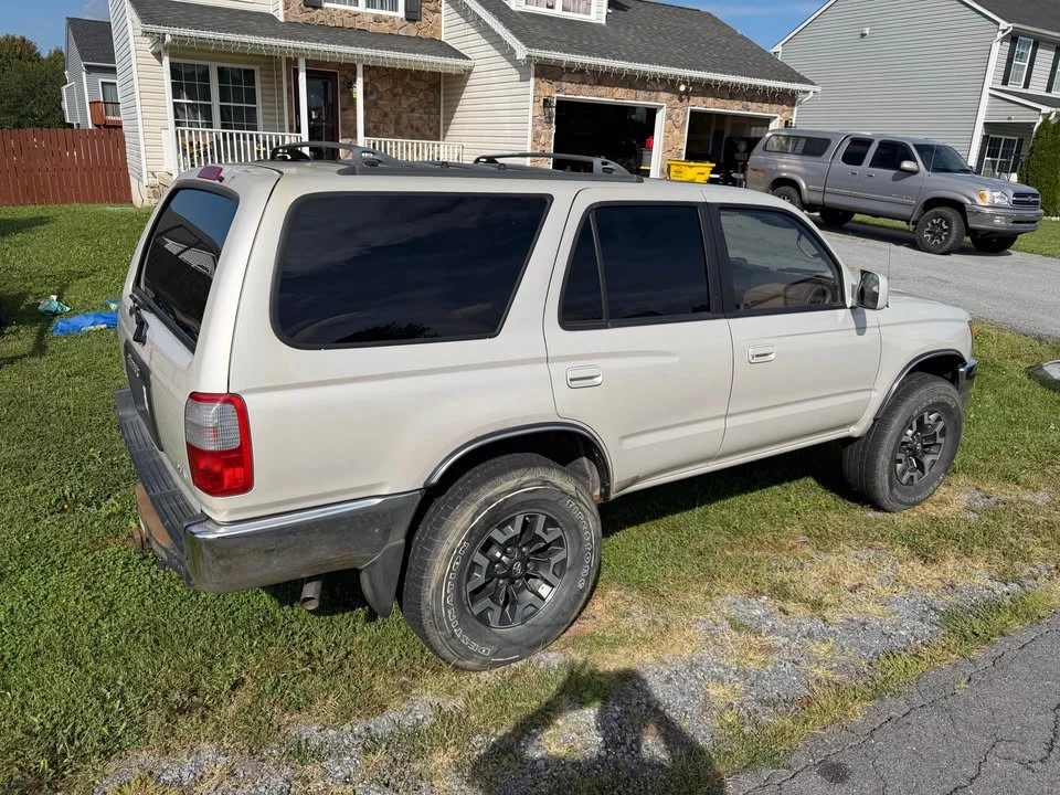 1998 Toyota 4Runner 3rd Gen - Image 2 of 10