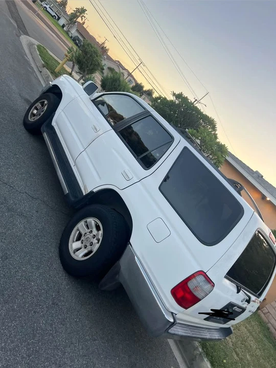 1998 Toyota 4Runner 3rd Gen - Image 2 of 11