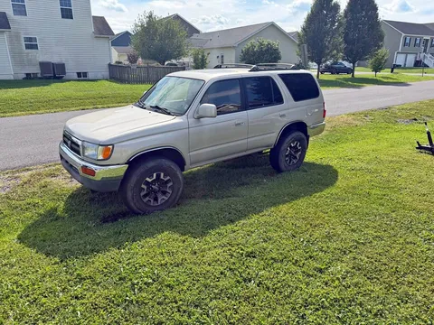 1998 Toyota 4Runner SR5 Sport Utility 4D