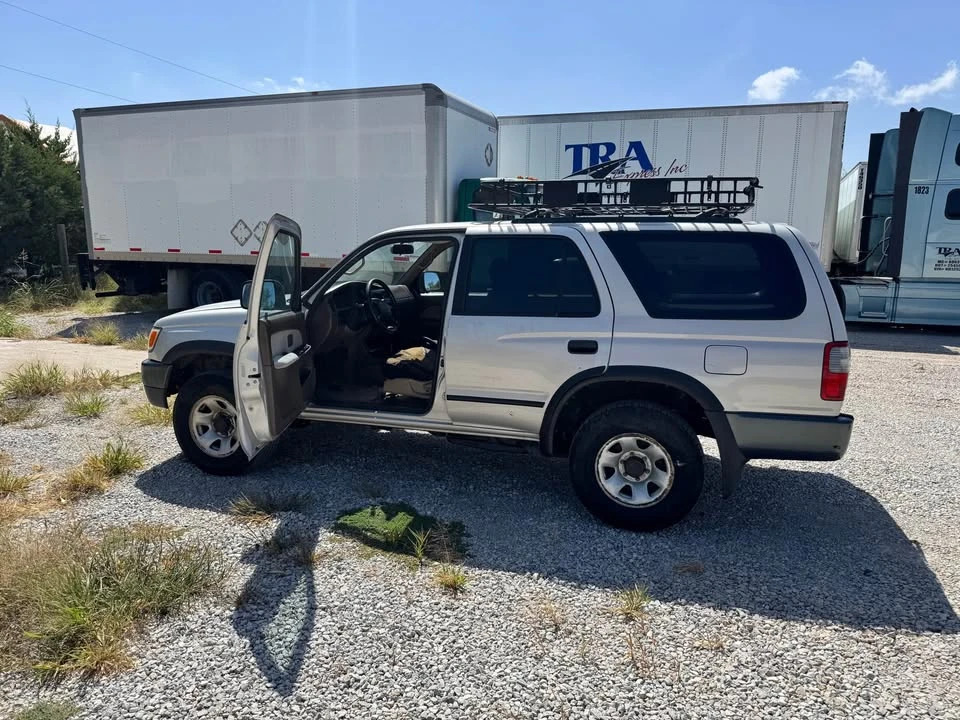 1998 Toyota 4Runner 3rd Gen - Image 10 of 12