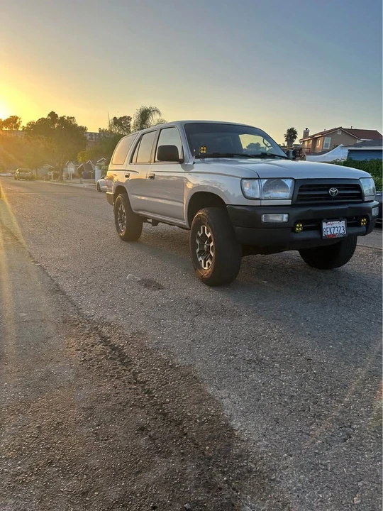 1998 Toyota 4Runner 3rd Gen - Image 2 of 8