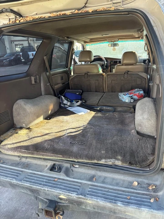 1998 Toyota 4Runner 3rd Gen - Image 9 of 12