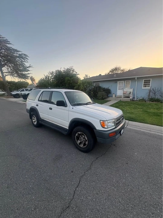 1998 Toyota 4Runner 3rd Gen - Image 2 of 8