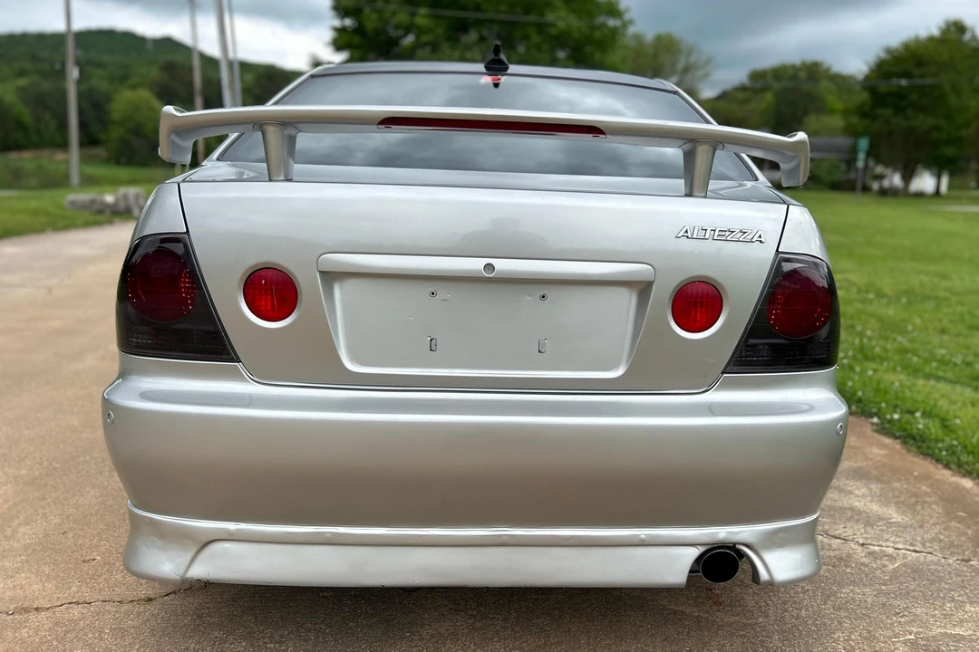 1998 Toyota - Image 5 of 31