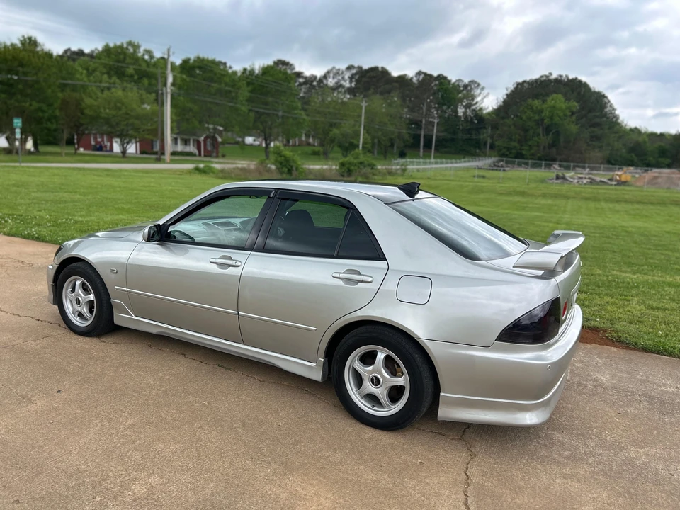 1998 Toyota - Image 14 of 31