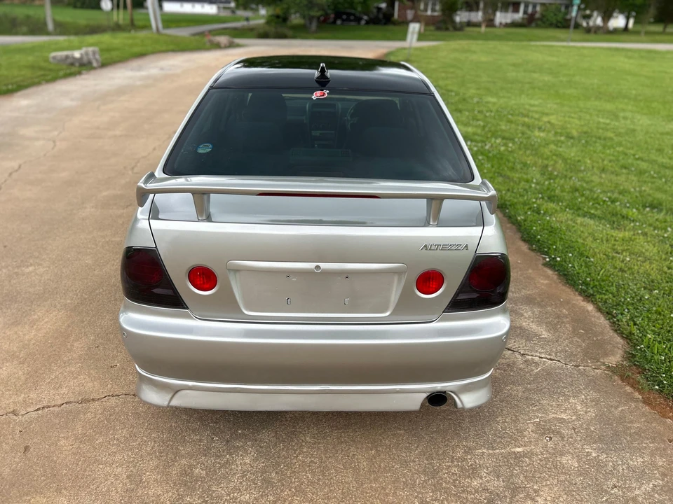 1998 Toyota - Image 20 of 31