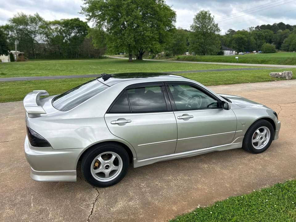 1998 Toyota - Image 24 of 31