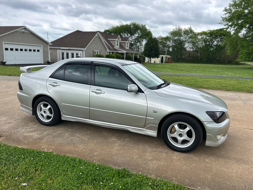 1998 Toyota - Image 27 of 31