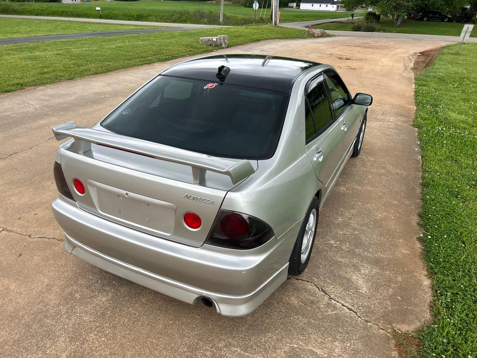 1998 Toyota - Image 21 of 31