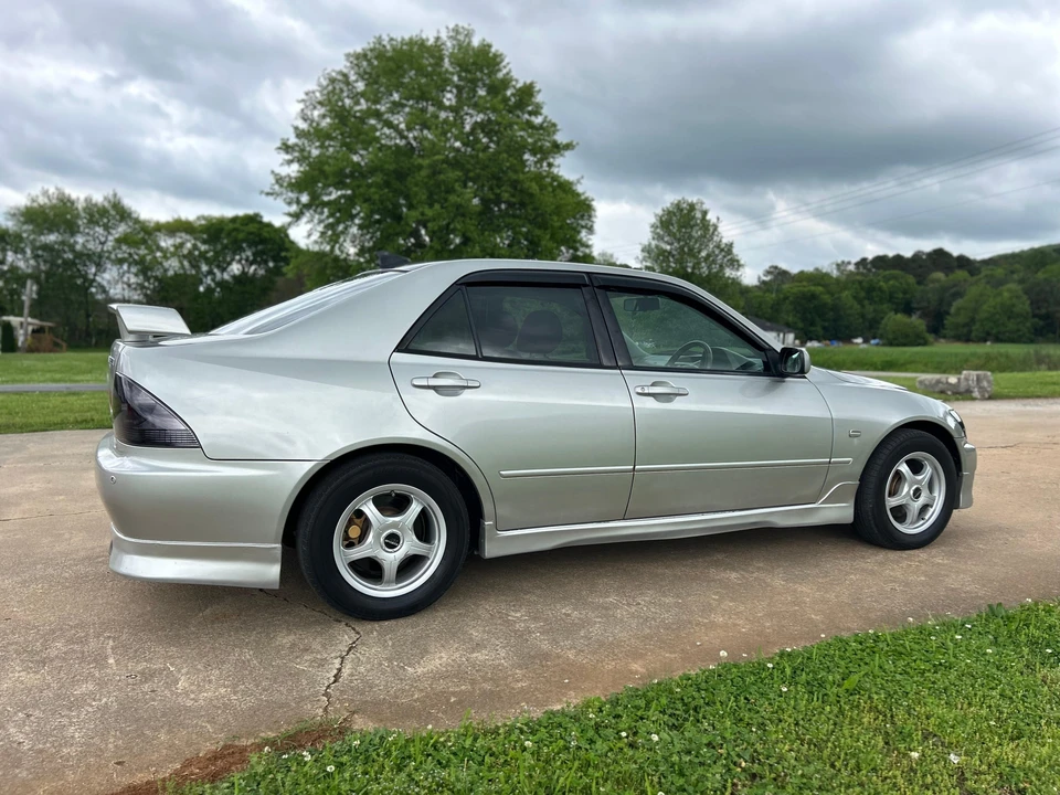 1998 Toyota - Image 25 of 31