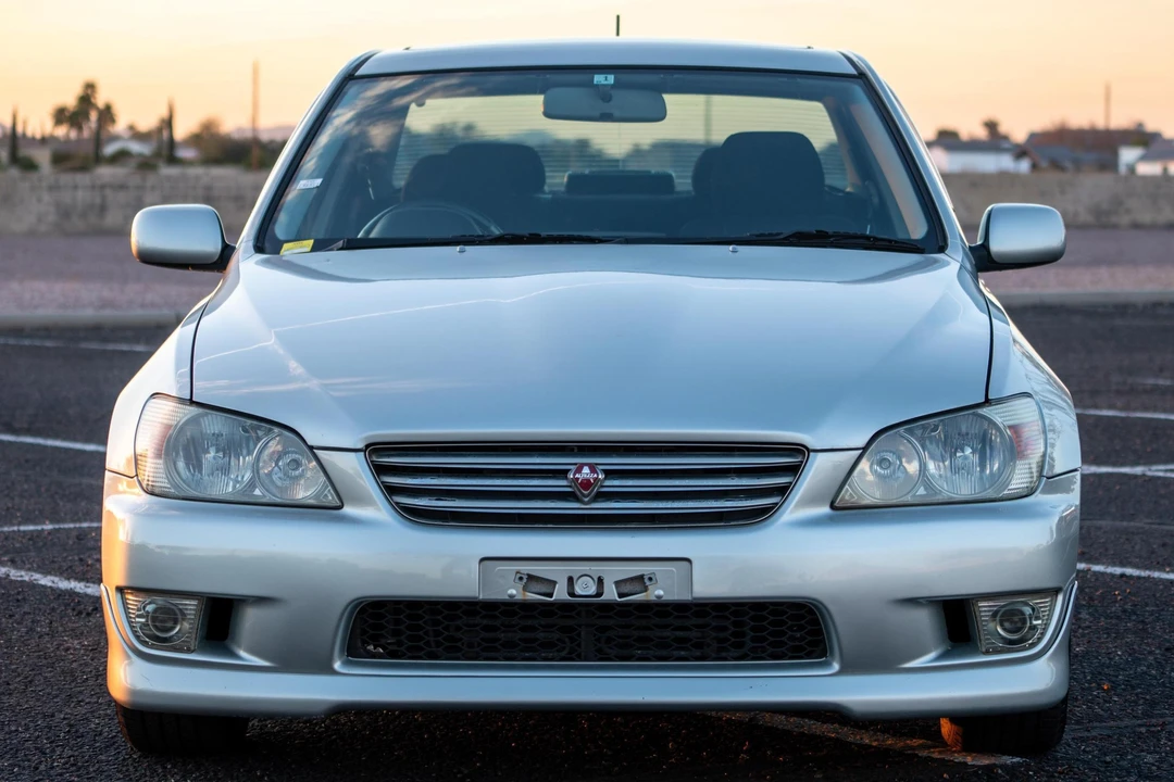 1998 Toyota - Image 2 of 31