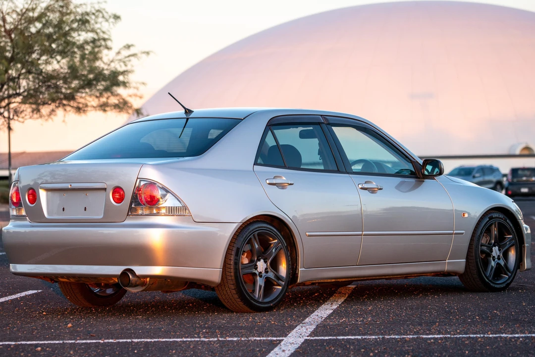 1998 Toyota - Image 18 of 31