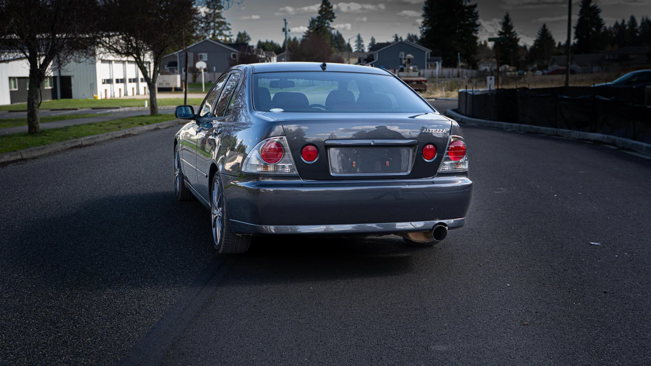 1998 Toyota - Image 11 of 31