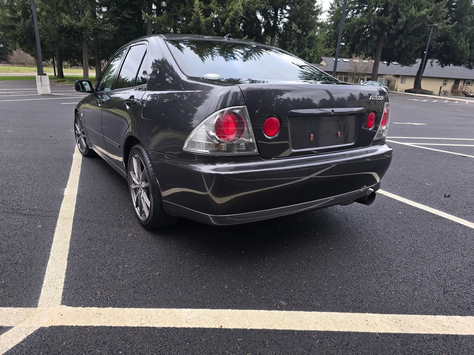 1998 Toyota - Image 12 of 31