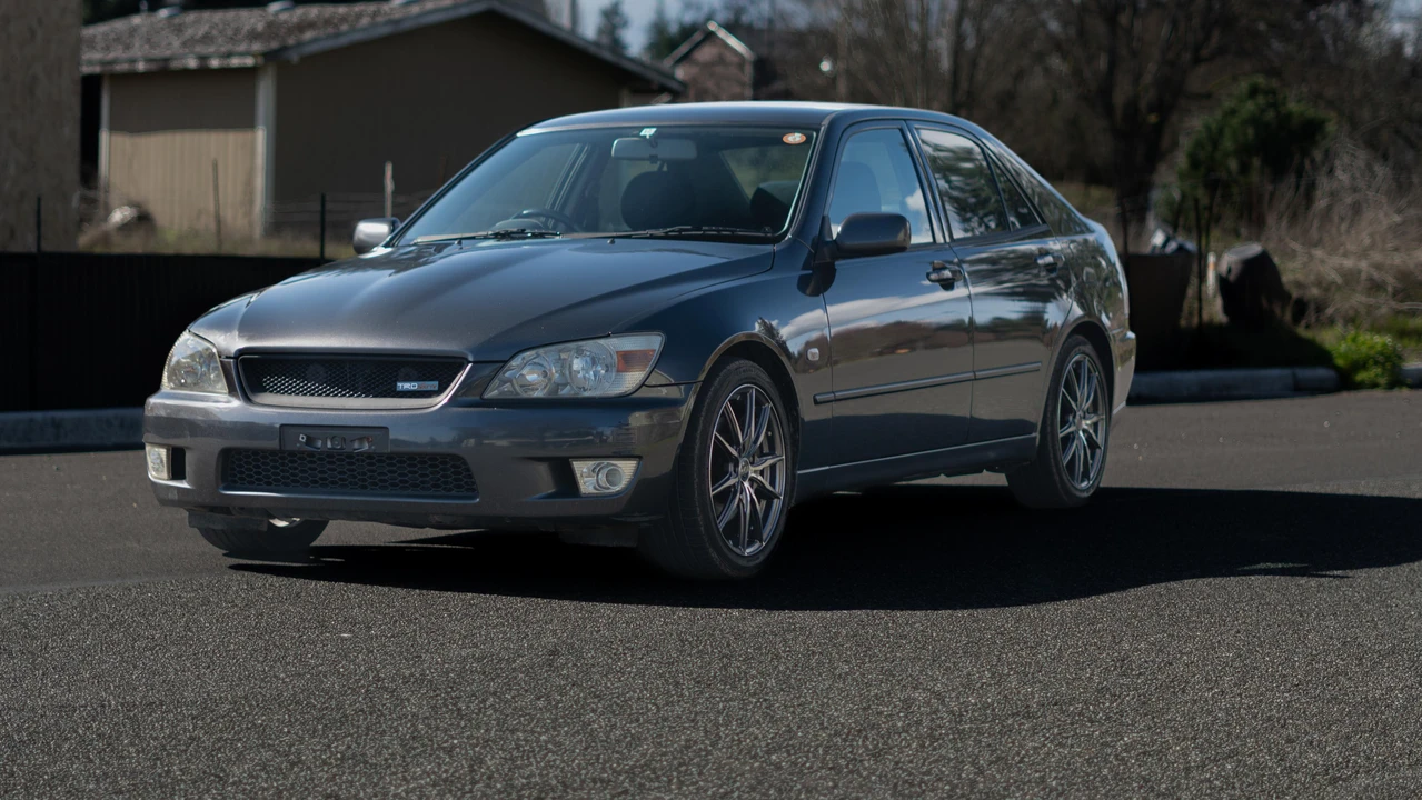 1998 Toyota - Image 8 of 31