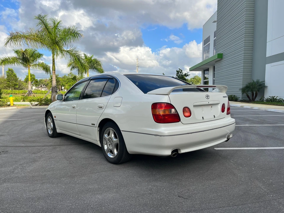 1998 Toyota Crown 10th Gen - Image 16 of 31