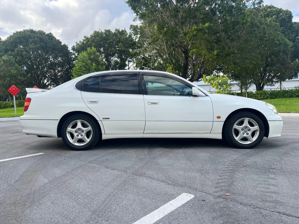 1998 Toyota Crown 10th Gen - Image 24 of 31