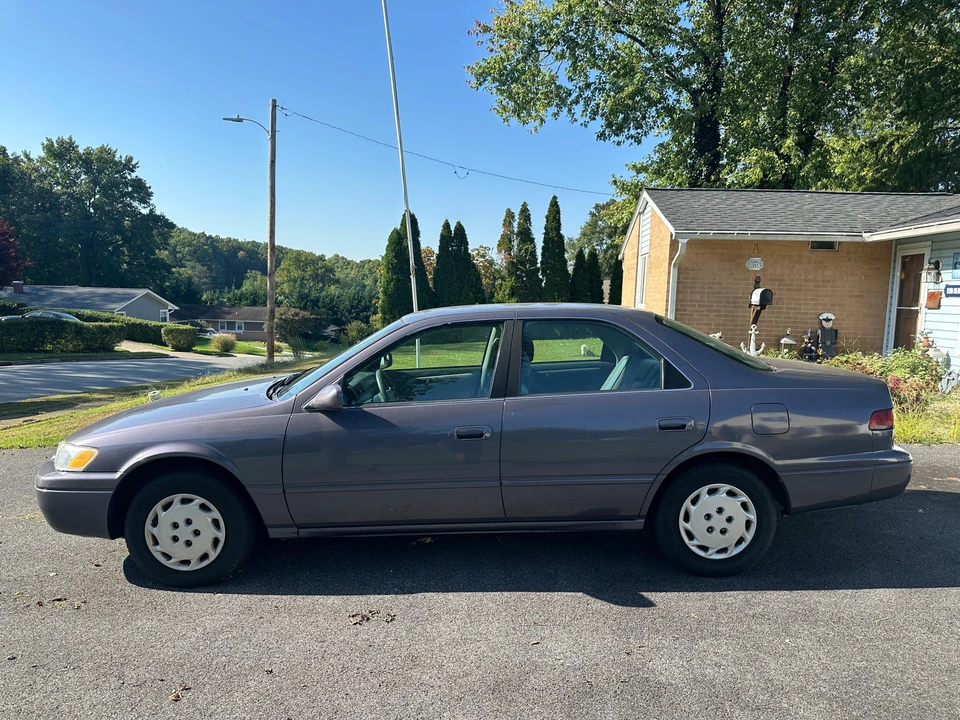 1998 Toyota Camry 4th Gen - Image 11 of 31