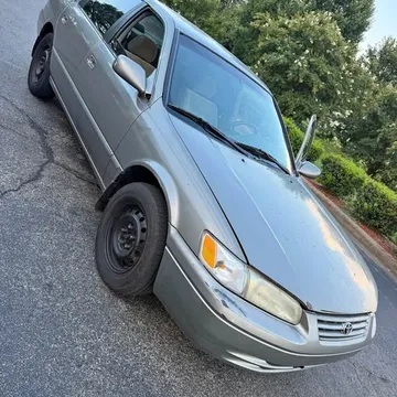 1998 Toyota Camry LE Sedan 4D
