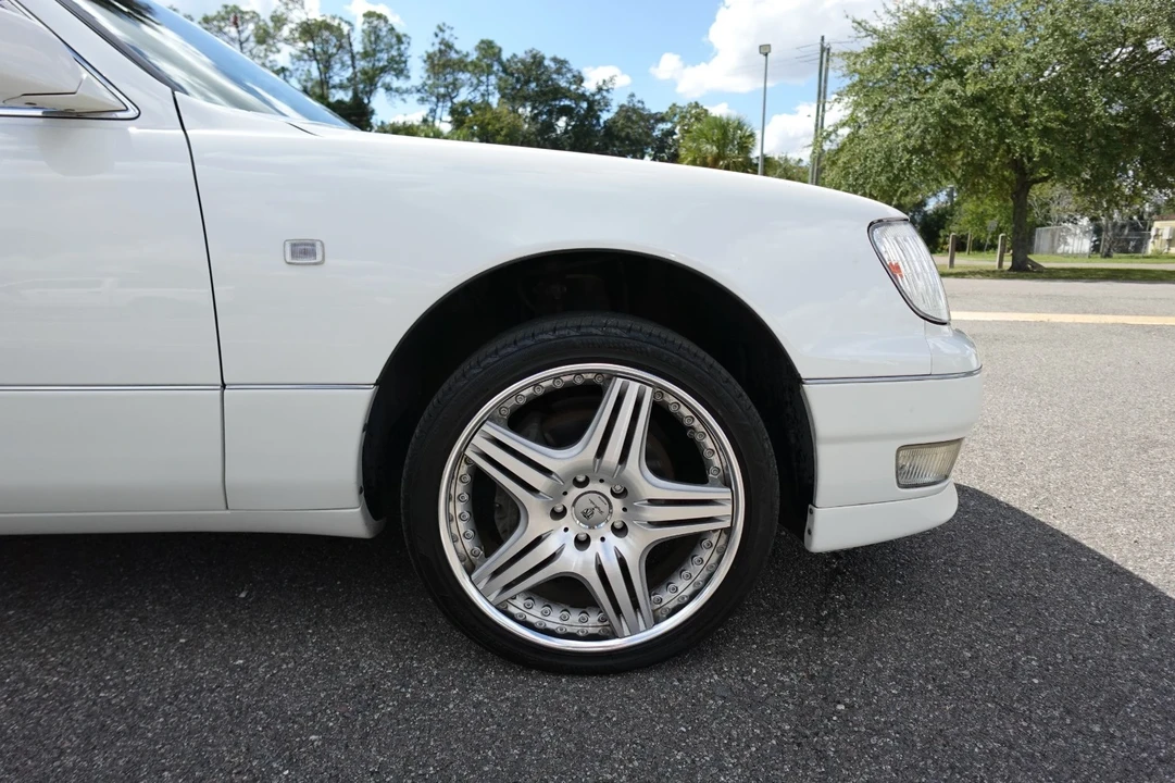 1998 Toyota Celsior 2nd Gen - Image 5 of 19