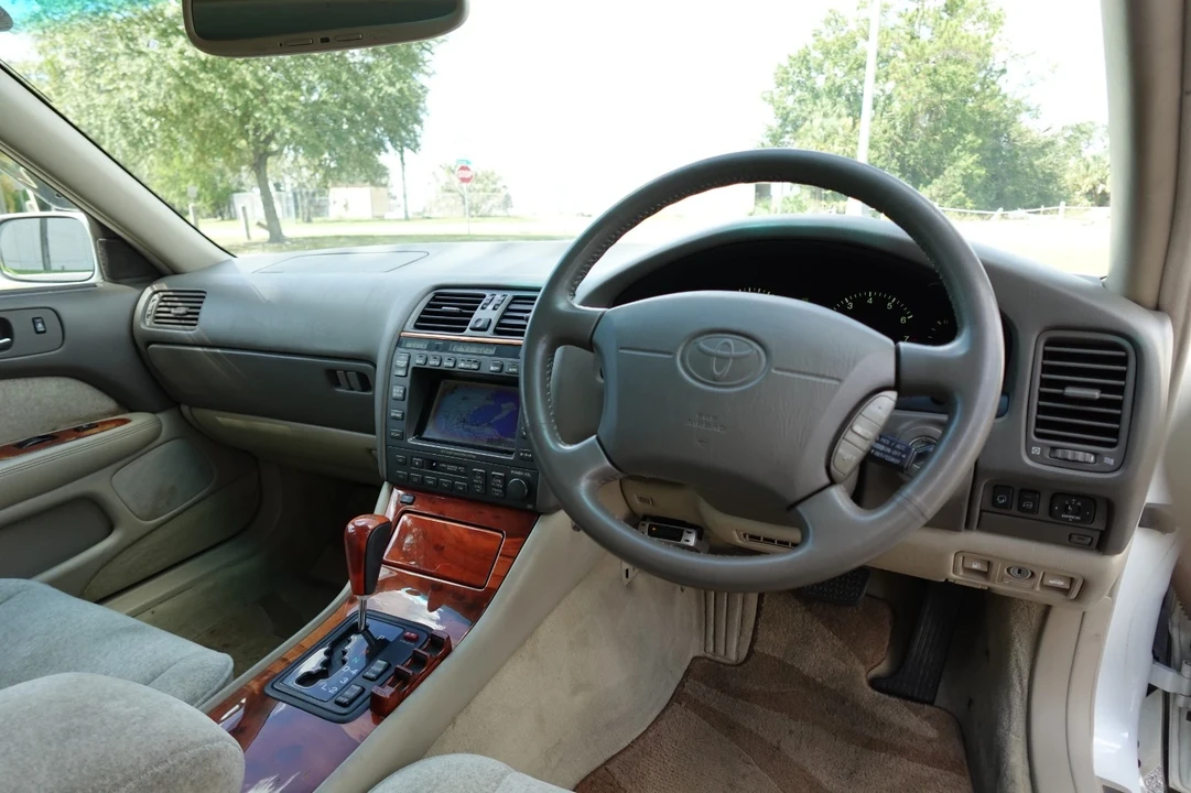 1998 Toyota Celsior 2nd Gen - Image 15 of 19
